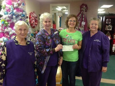 Volunteers give to Nacogdoches Treatment Center